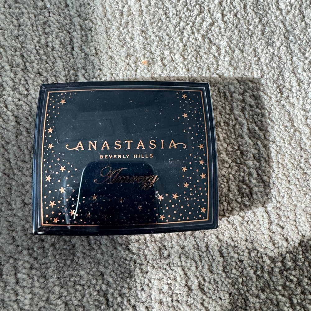 Anastasia Beverly Hills Makeup Anastasia Beverly Hills Amrezy Highlighter